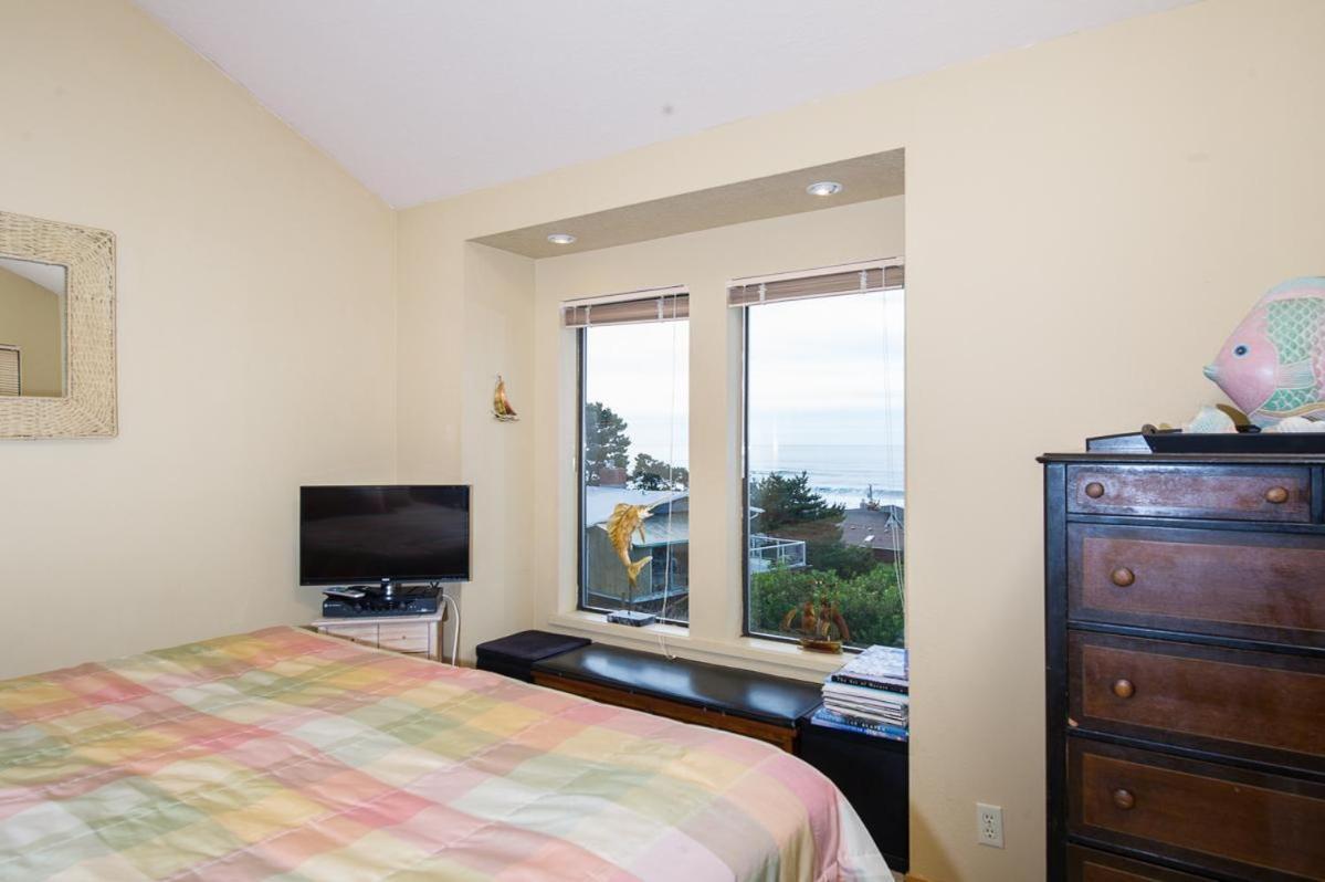 Calypso Villa Lincoln City Bagian luar foto